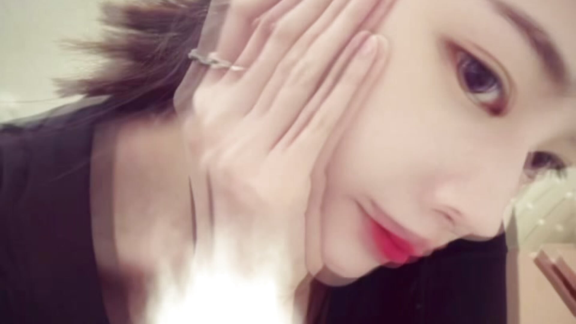 28 - video by Qiqi-a cam model