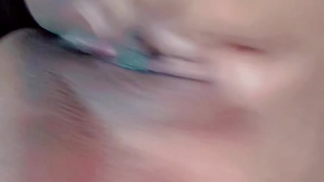 Necesito sentir algo ya😏🥵 - video by victoriaceleste69