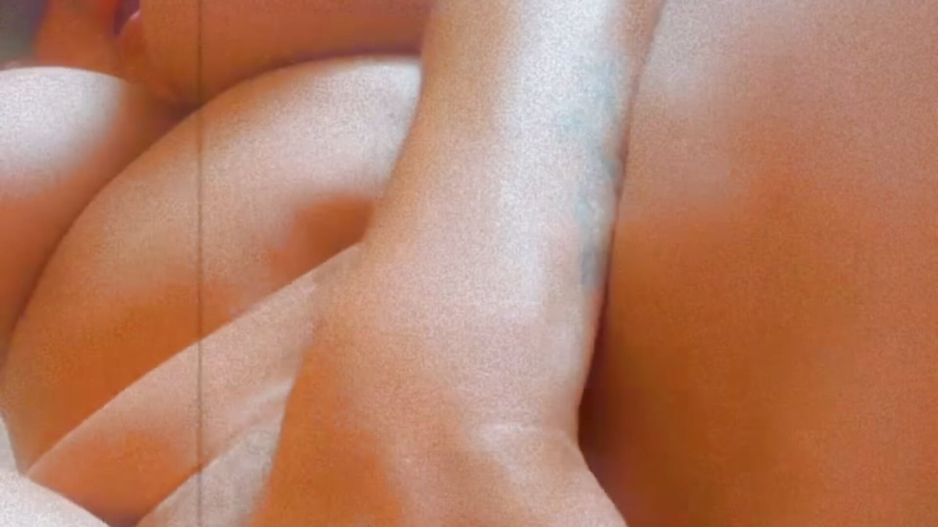 Sexy blonde - video by Majolie35 cam model