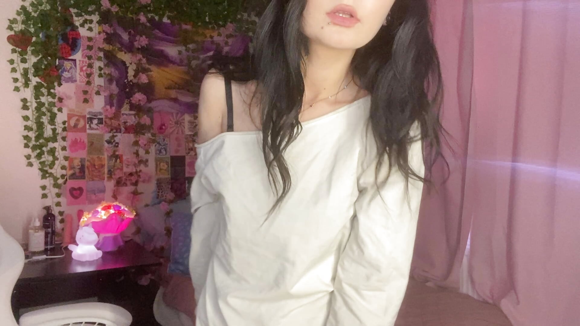 Little strip dance - video di Jade_Blaze modella di cam