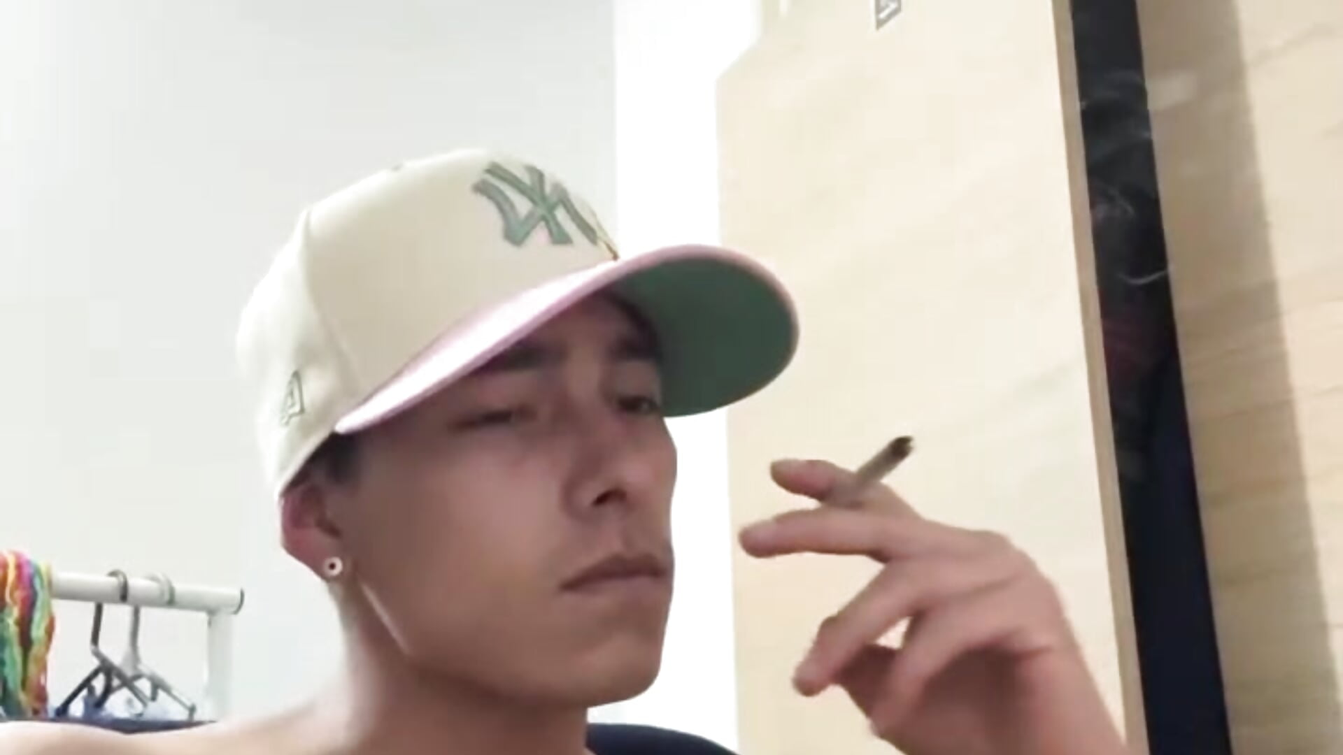 bad boy smoking - video by chomelo6 cam model