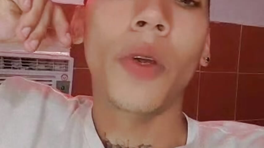 Una de mis canciones fav - video van LatinStore cam-model