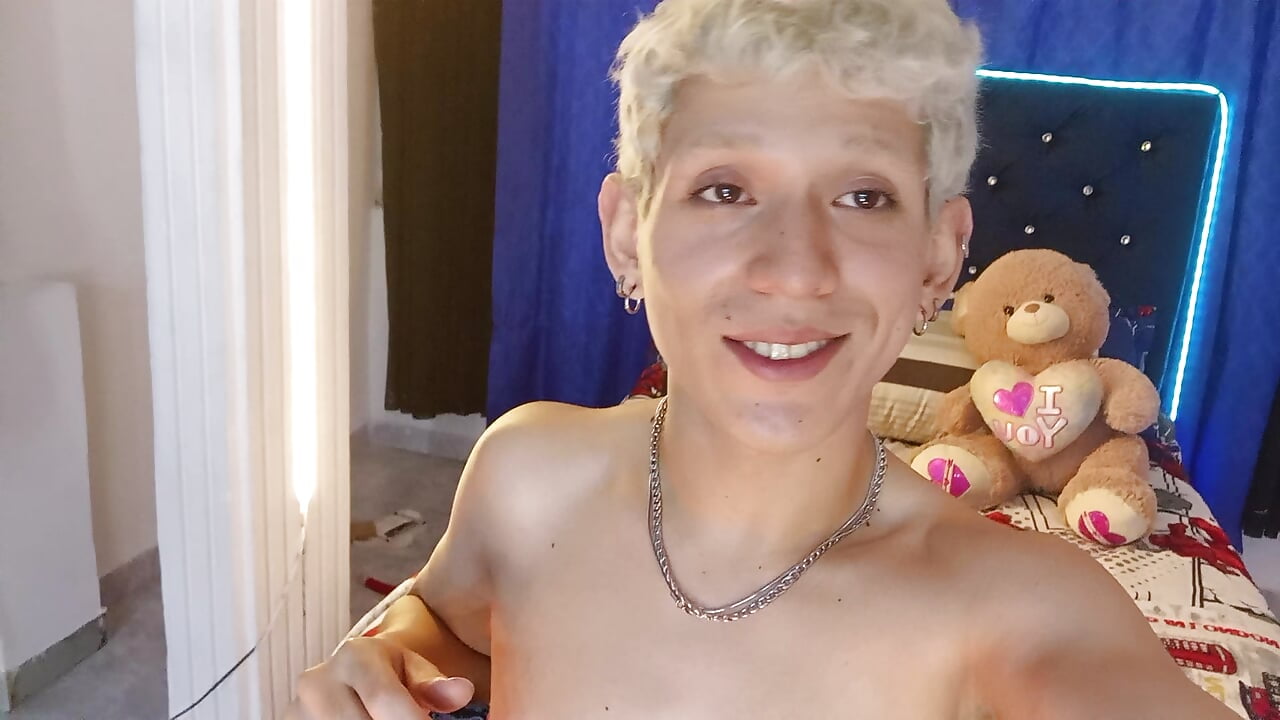 welcome friends❤️❤️❤️ – video modela na kameri yorsamm__Smith