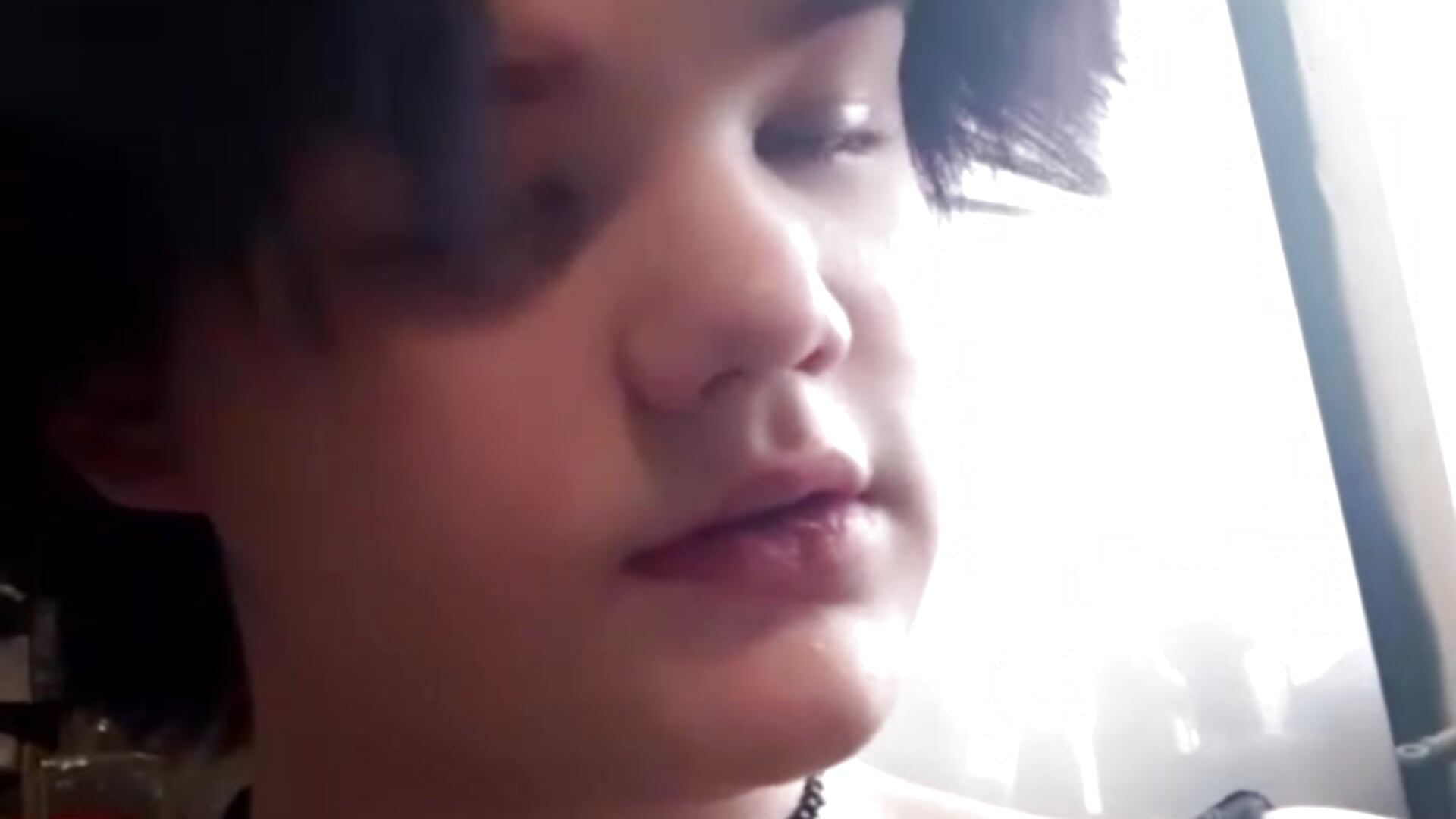just me and my fave song :0 - video van FixyLo cam-model