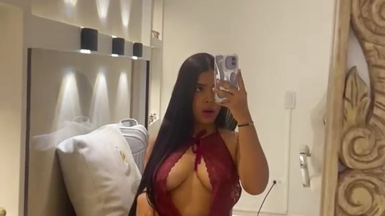 Watch out with me, darling ❤️‍🔥 - video av AmberYZafiroo cam-modell