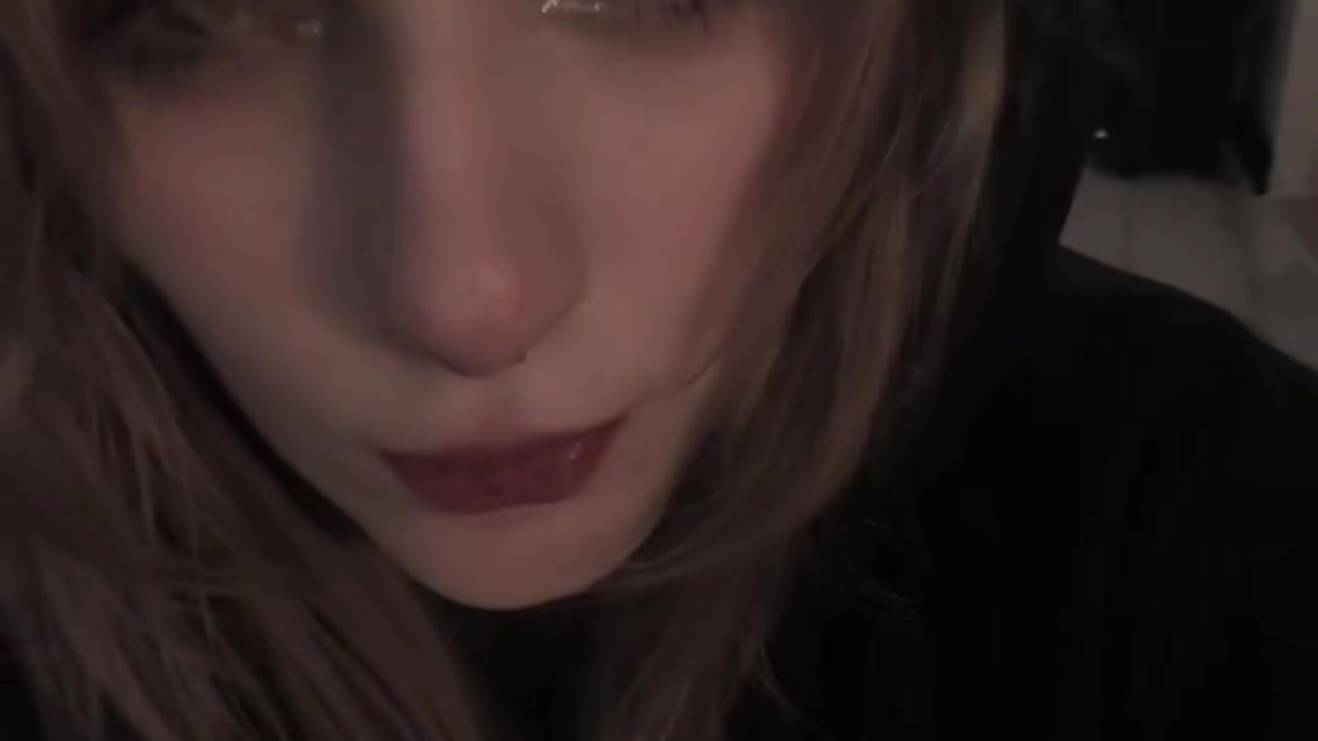 lipsync 2 - video oleh model kamera Kim_Ri