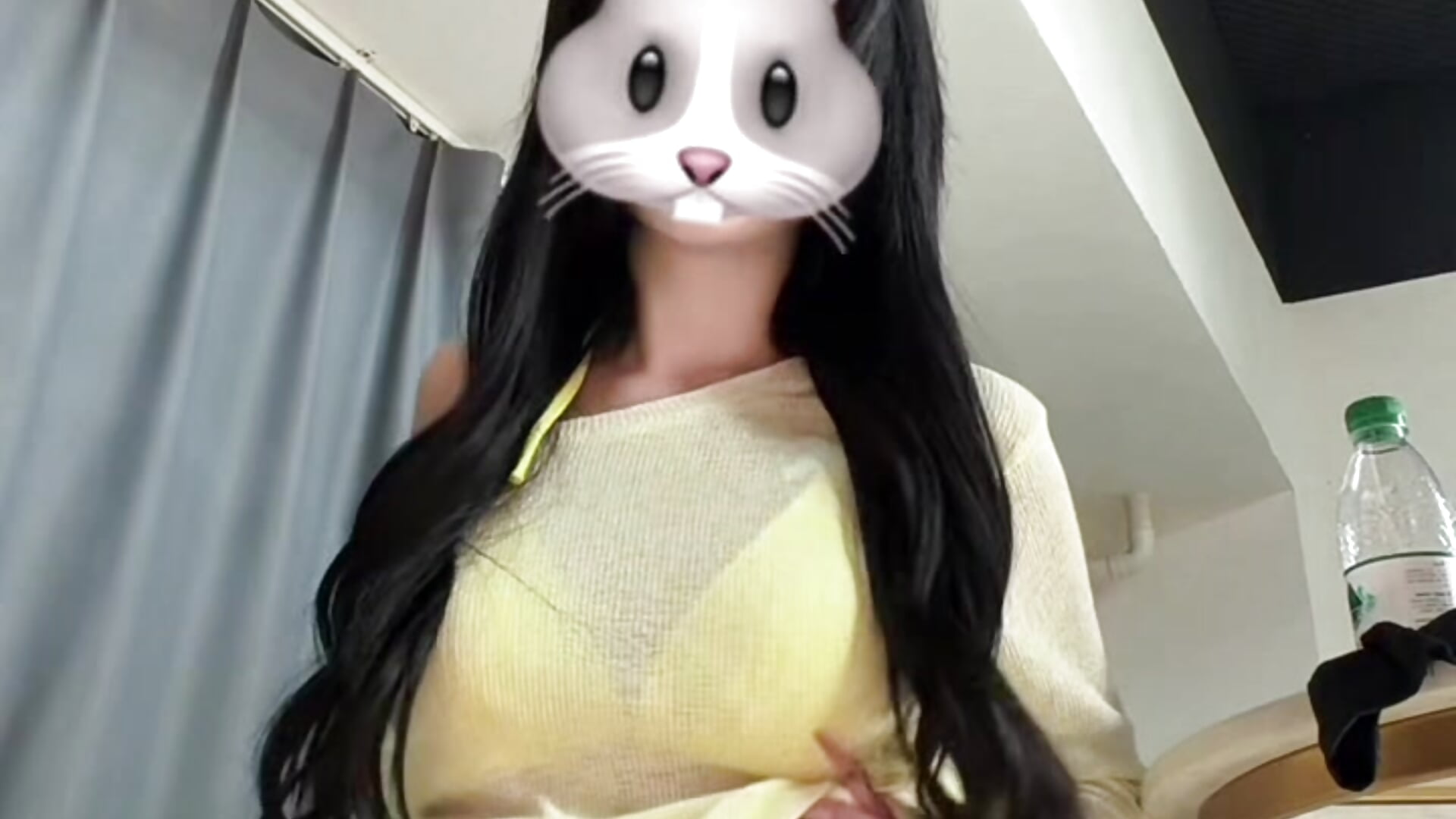 小扭调情，大扭我怕你受不了 - video by TongTong-M cam model
