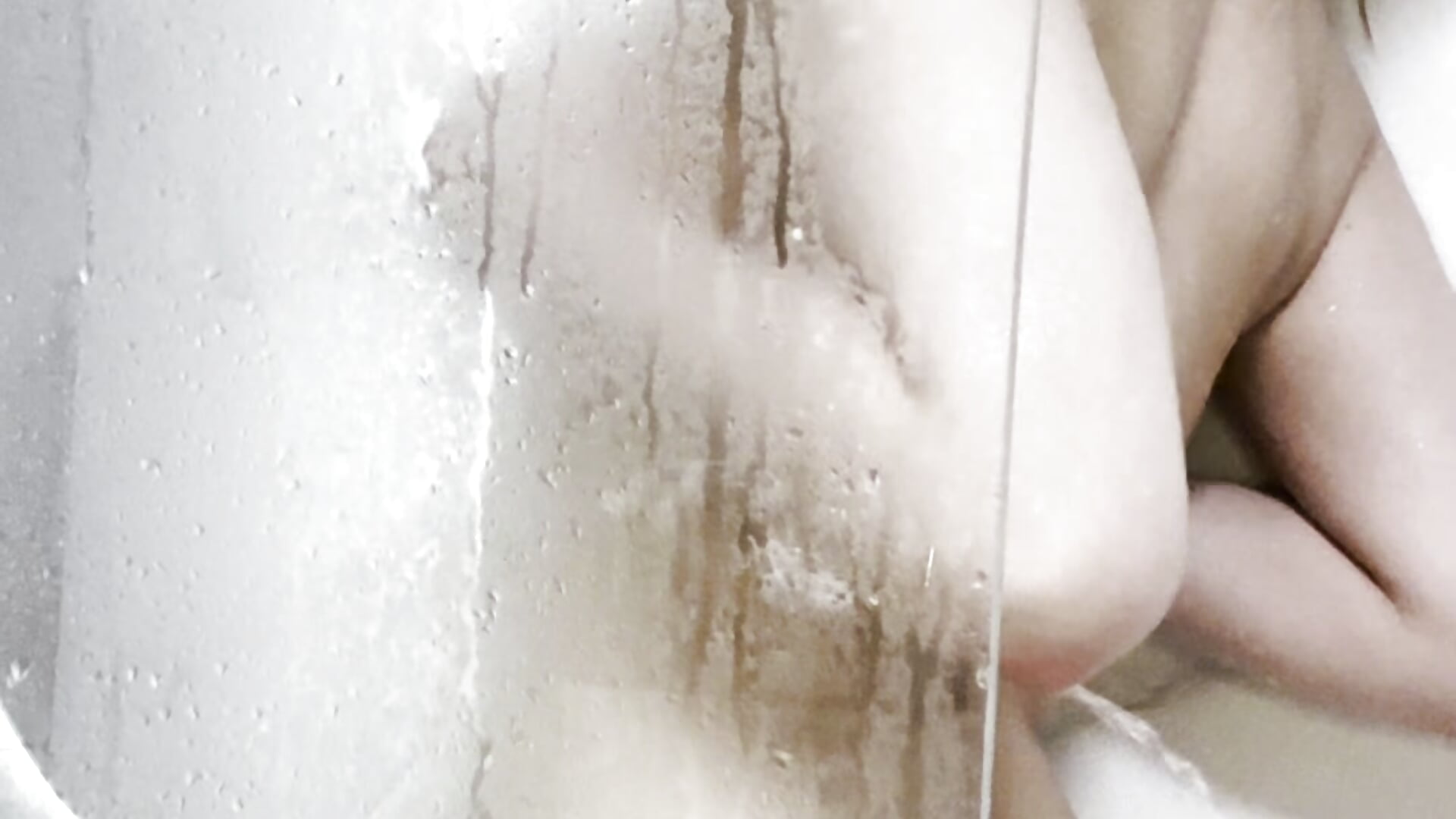 foam and light movements on the naked body🌊 — filmik SunTaliaStar, modela(-lki) na kamerkach