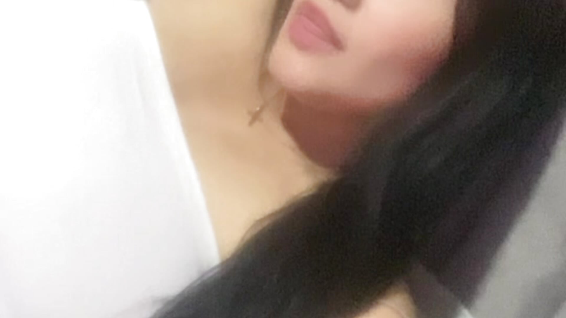 Too pretty to ignore, too tempting to forget. 🔥💋 - βίντεο μοντέλου Ivonne_Noir