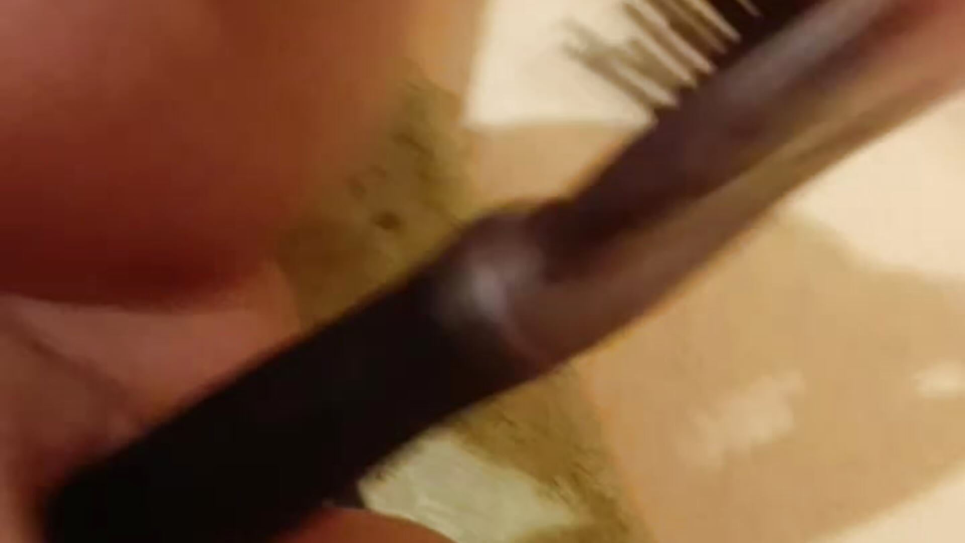 Se mettre une brosse - video by Lacoquinedu02 cam model