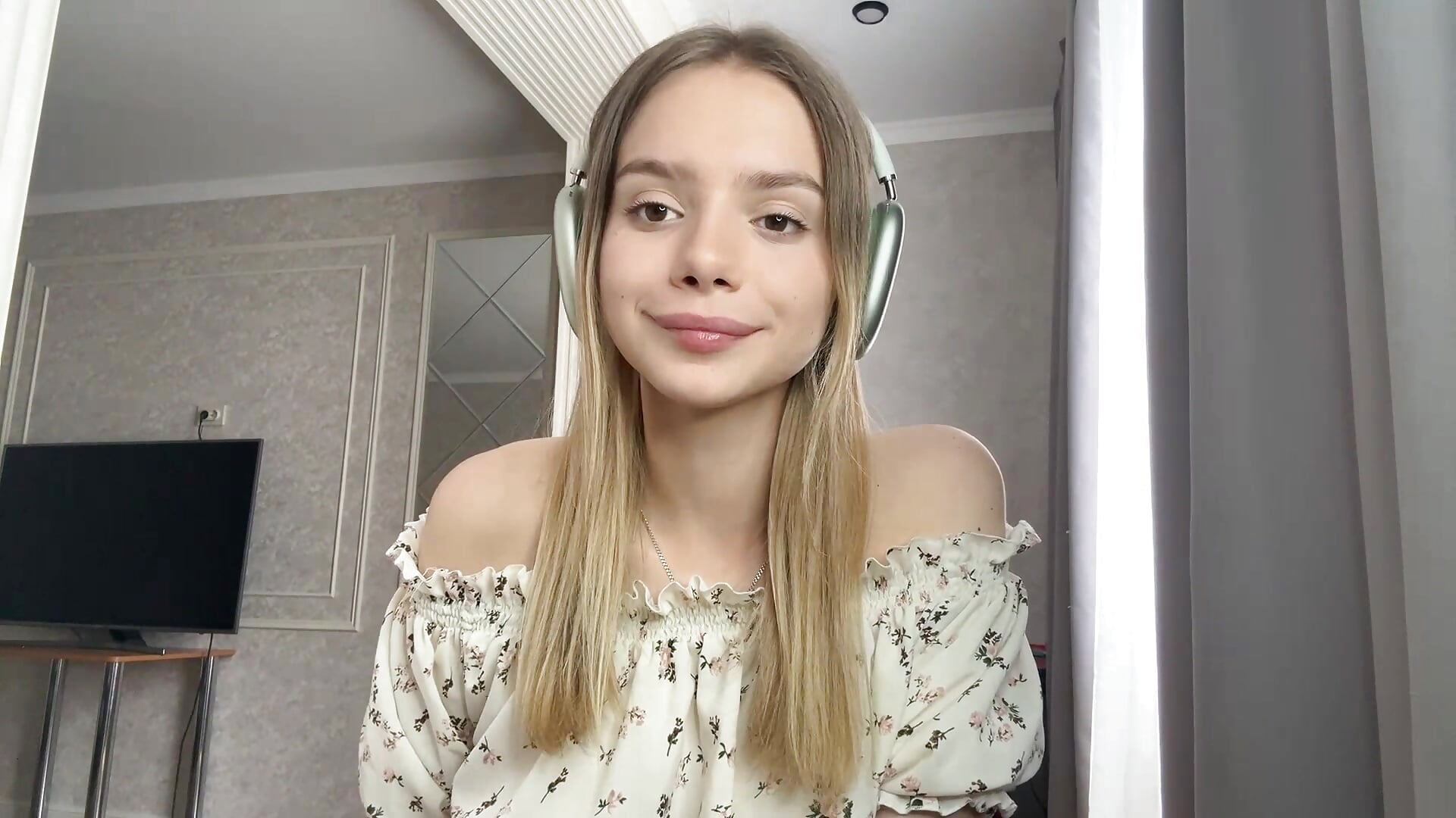 Oops.. - video di RethaBasich modella di cam