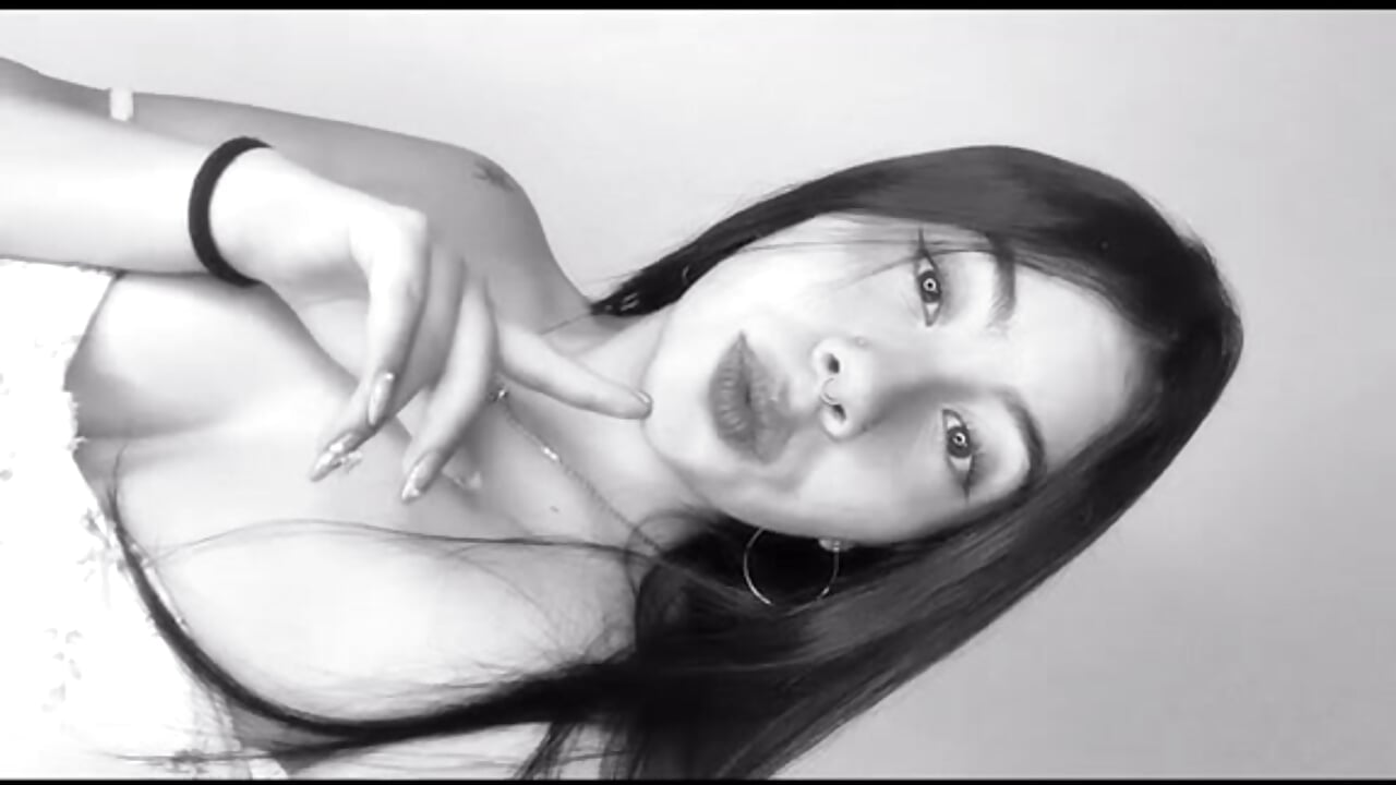 Hey 😈🙈 - วิดีโอโดย Zury_valucci โมเดลแคม