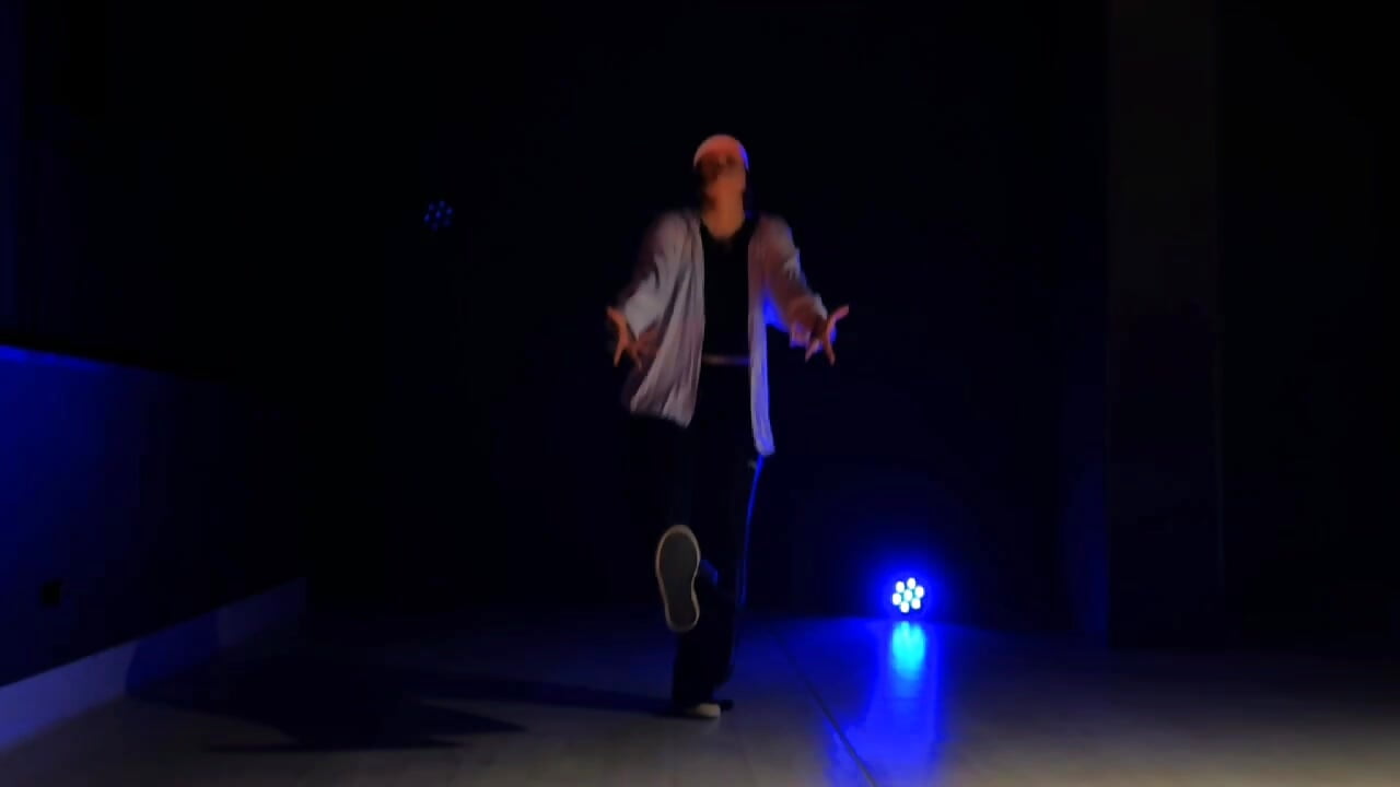 dance - video av May-Mimi cam-modell