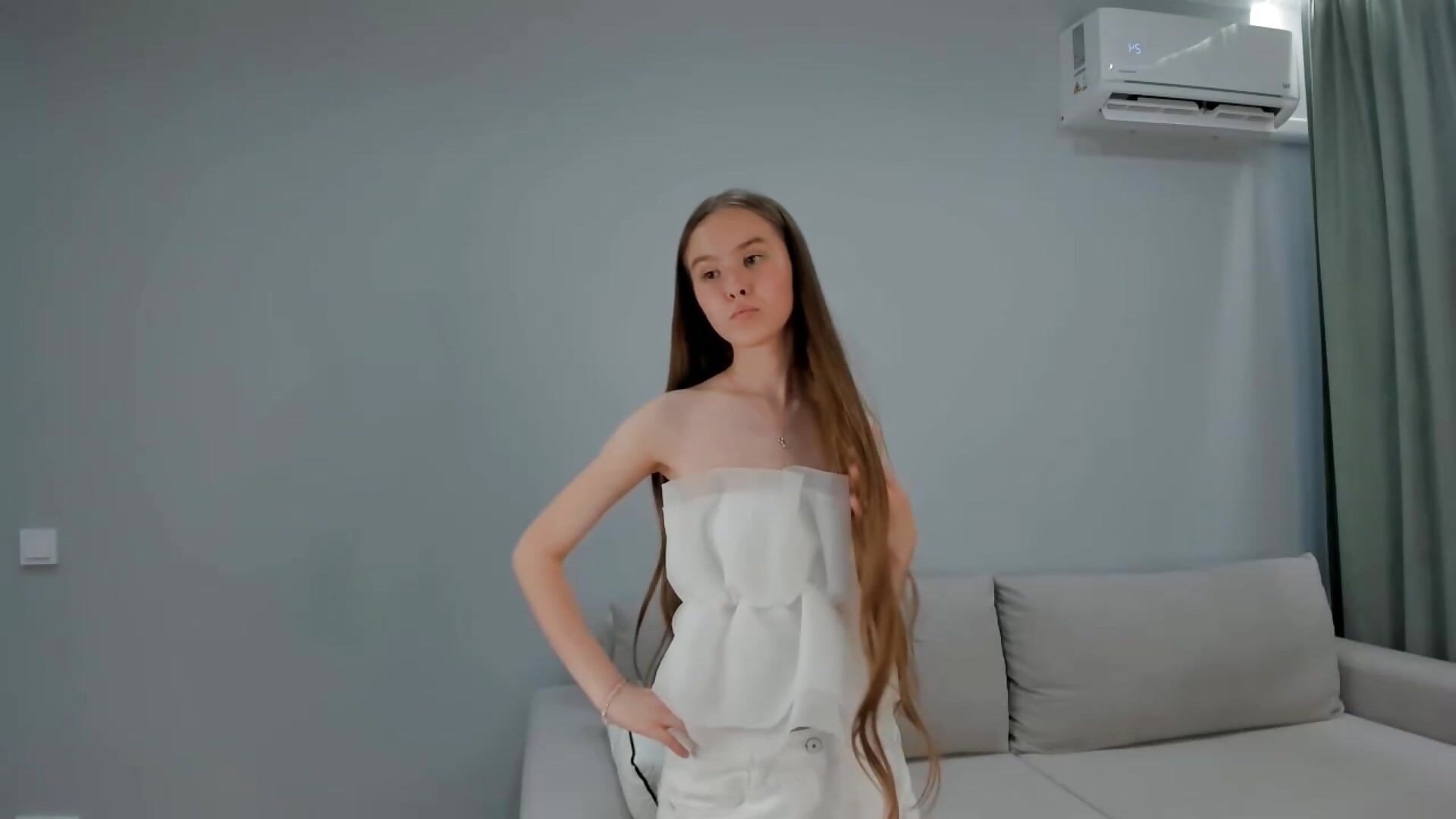 My cute dance <3 - vidéo du modèle de showcams NerissaKhan