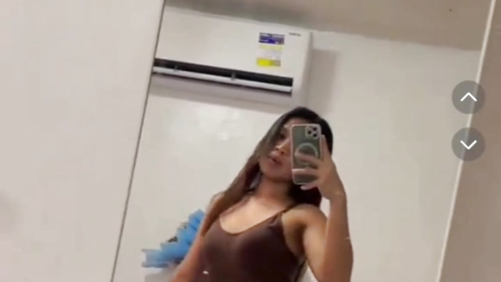 Brown swimsuit - video by Jhyannalove cam model