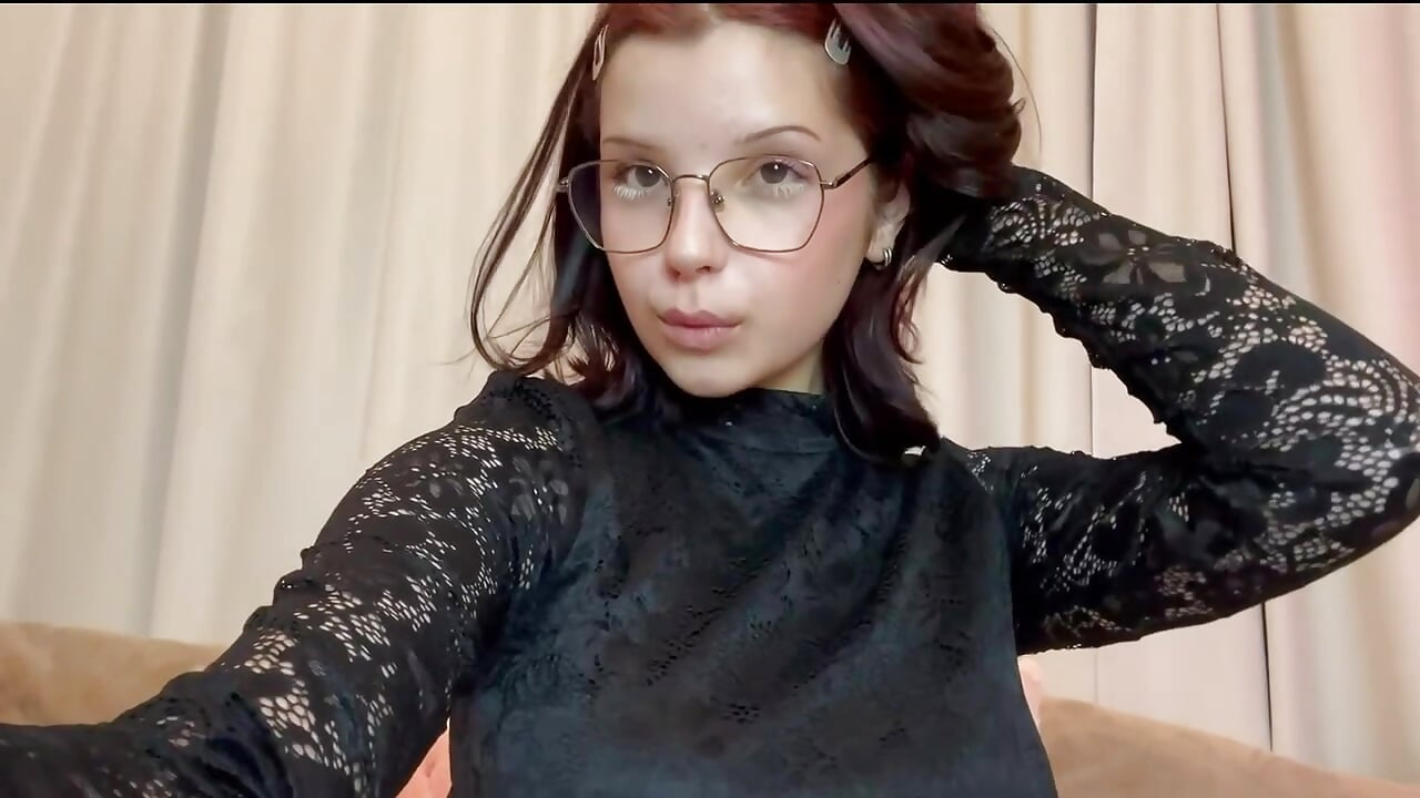 Cutie Alya – video modela na kameri AlyaAngel