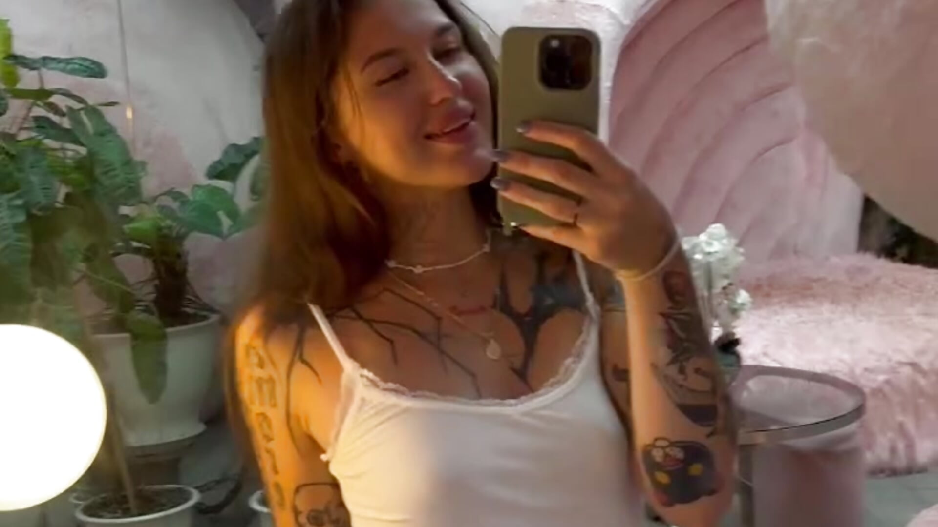 Hi 😈 - סרטון של Speedball666, דוגמן/ית מצלמה