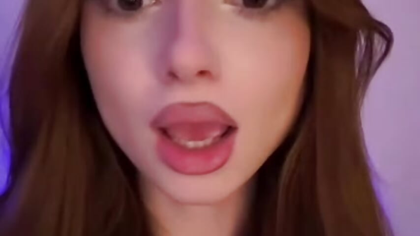 😎 - clip cu WillaVeile model videochat