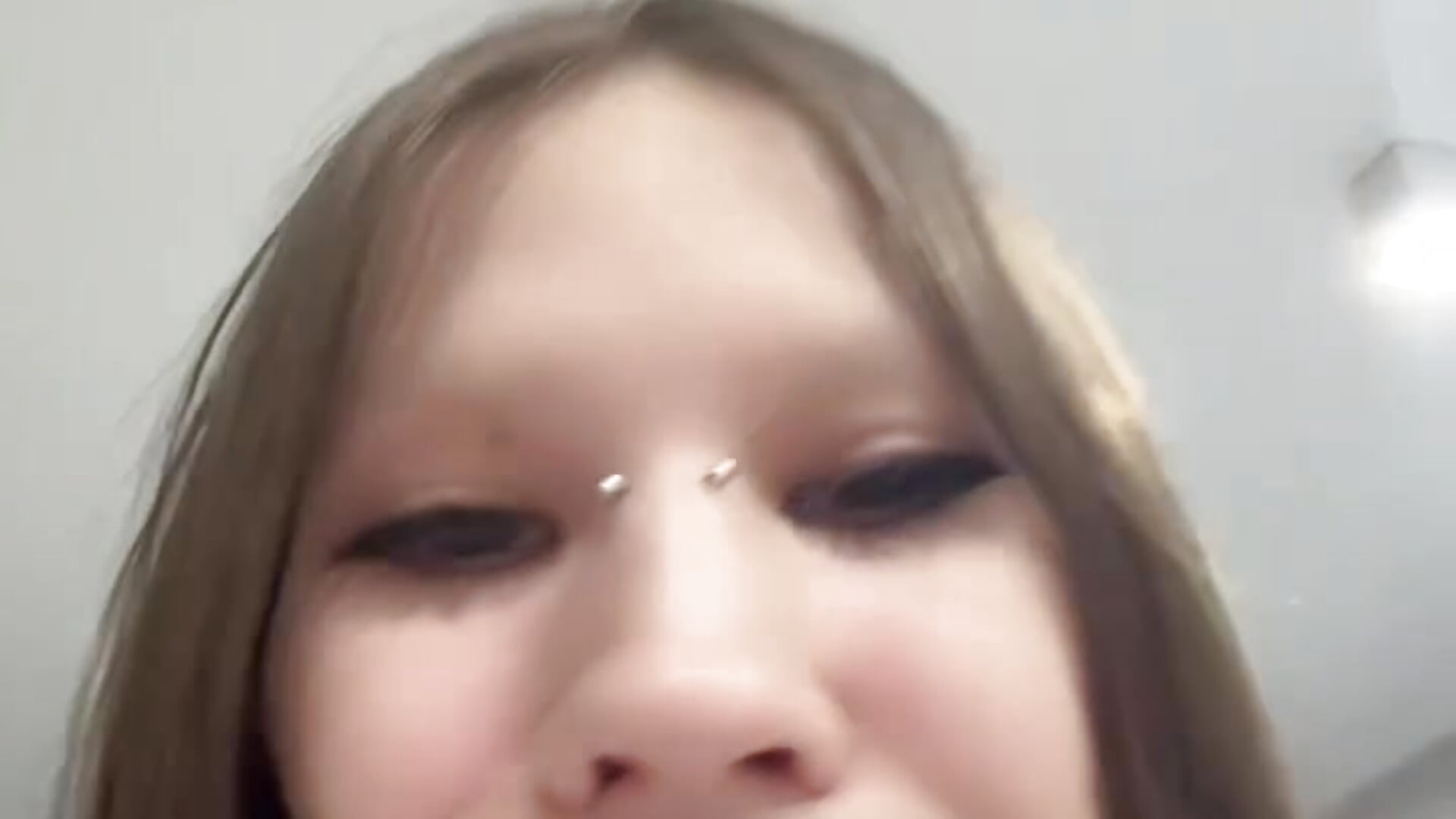papa.. papa.. paparazziiii - video di lilunee modella di cam