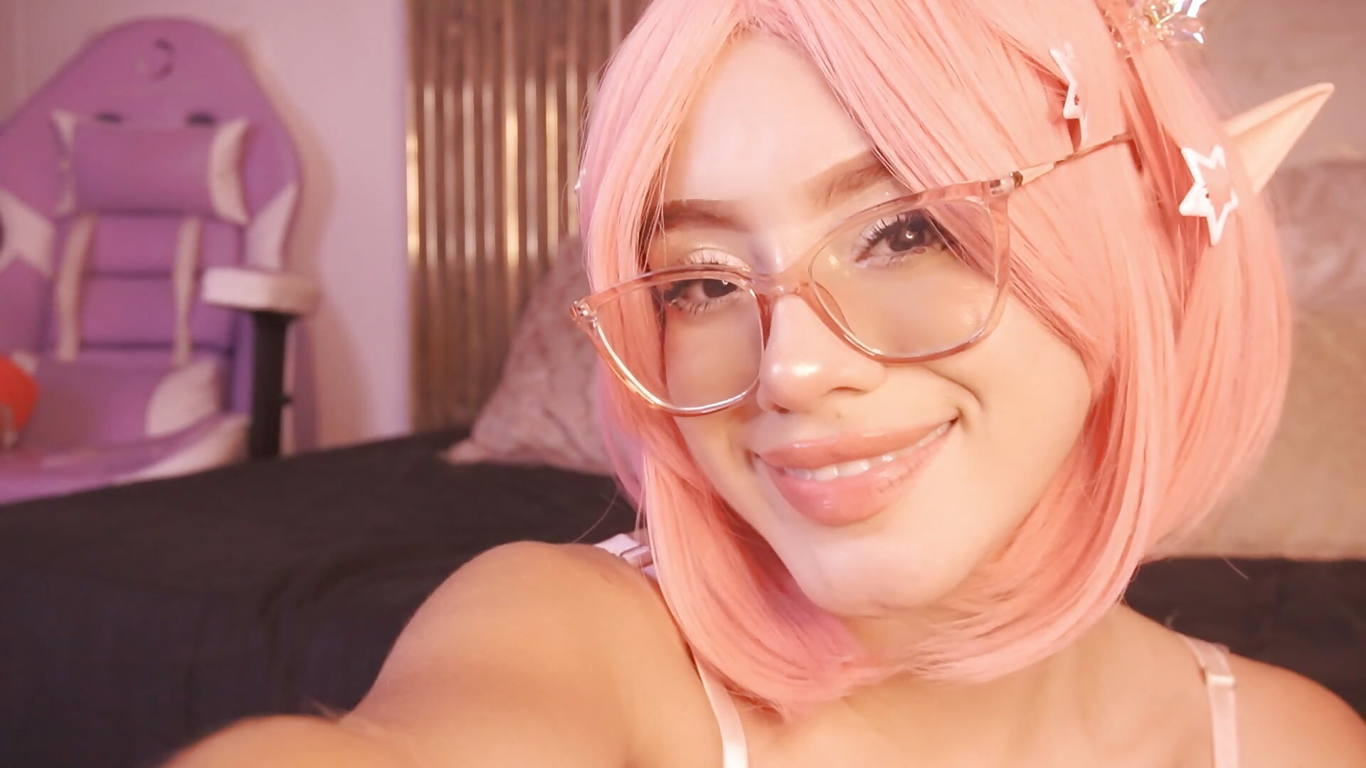 The ADA of your dreams is now available - video của người mẫu cam Abril_valen