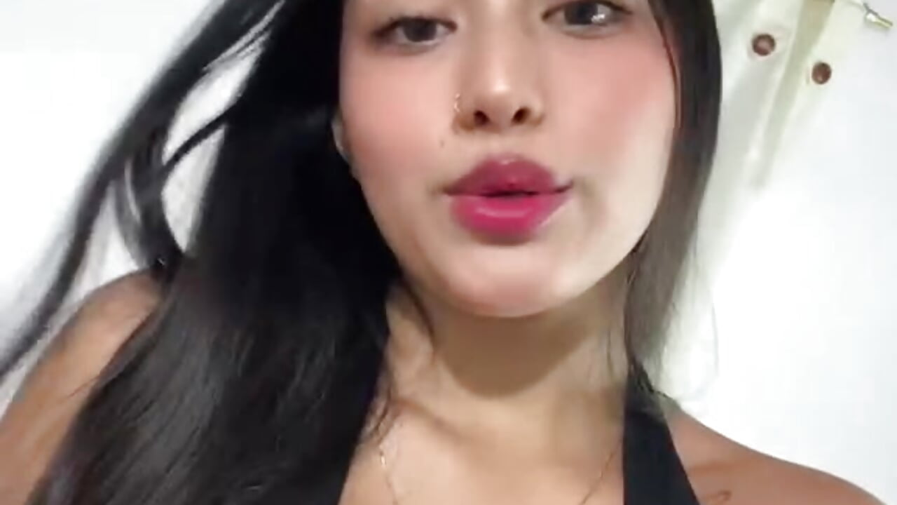 WhatsApp Video 2026-08-17 at 6,04,48 AM (1) - Vídeo de BellaGaitan, modelo de vídeos