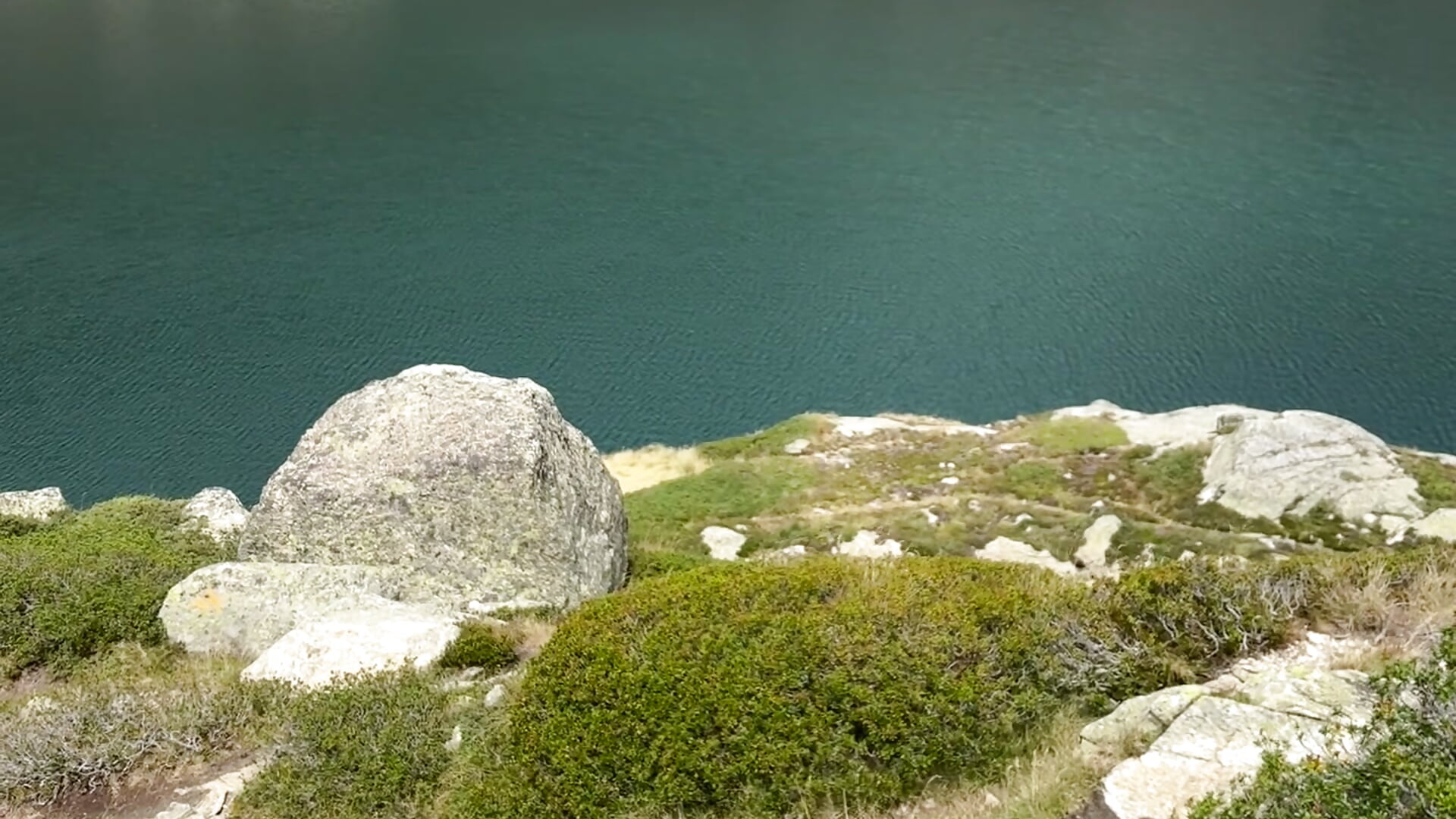 Pieds - video by lessudistes