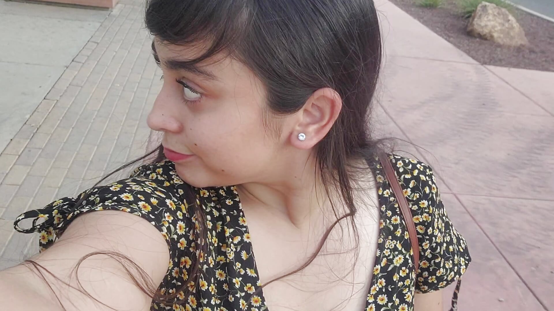 Vistazo en vestido - clip cu Rox_Rae model videochat
