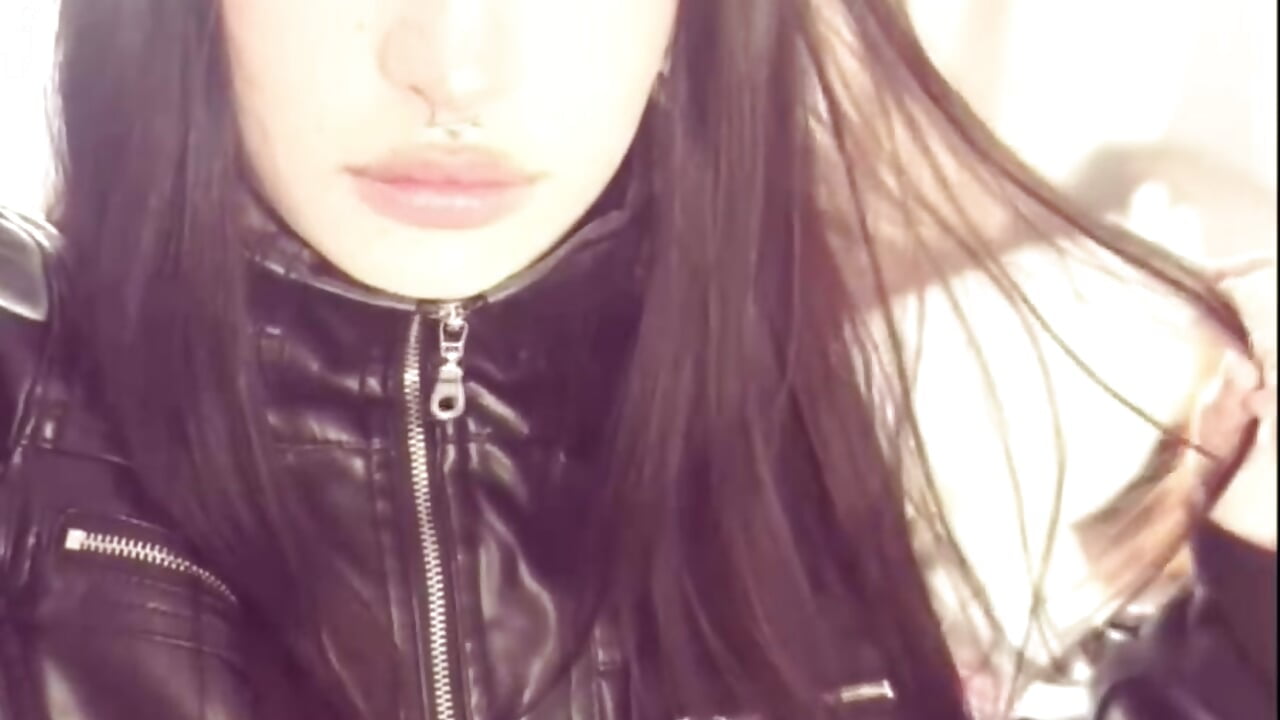 hey there ^^ - video by Miyoraa