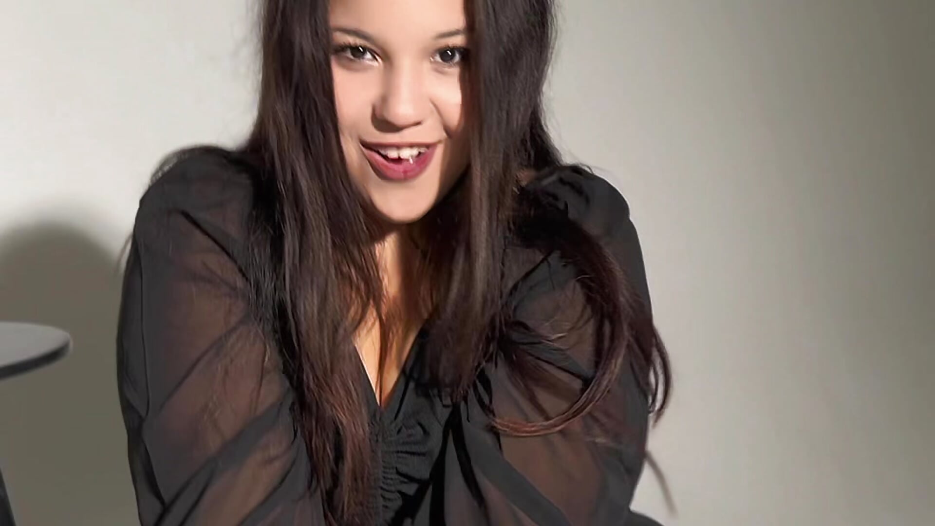 A little bit of devilry and a storm of temptation on this Halloween night 😈🎃🔥 - Video von LushBySofa