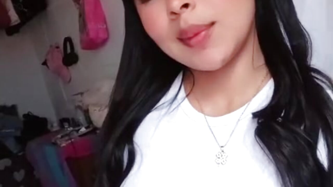 Madie Kiss - video by Madie_18 cam model