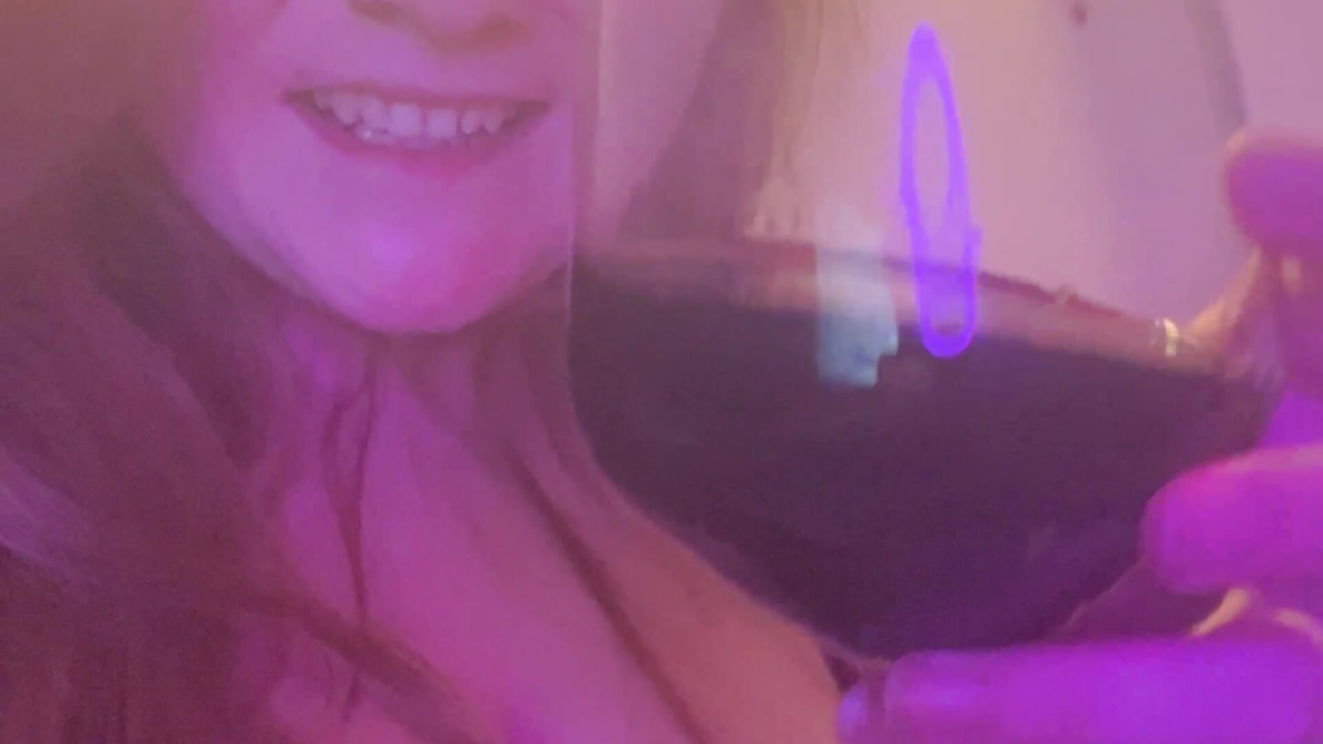 Cheers - video by redheadroxxy