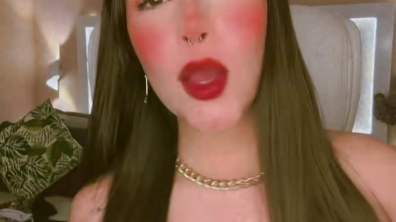 v14044g50000db5ddonog65o7h3v78c0 - video by darkdoll__ cam model