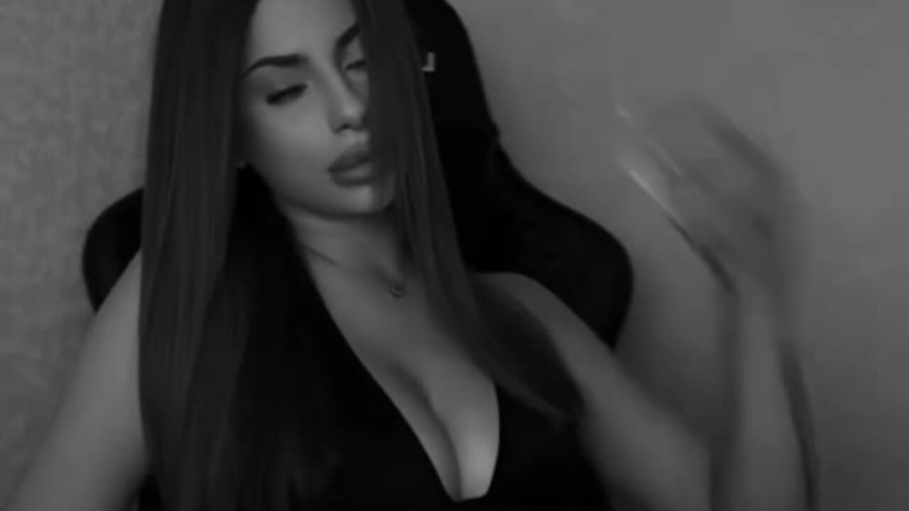 Soooo hot😍 - clip cu Katrinkaaaa_ model videochat