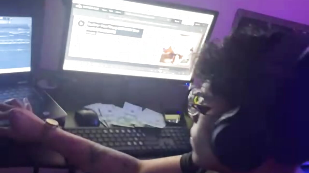 WhatsApp Video 2026-08-12 at 1,02,44 PM - clip cu mizu_n model videochat