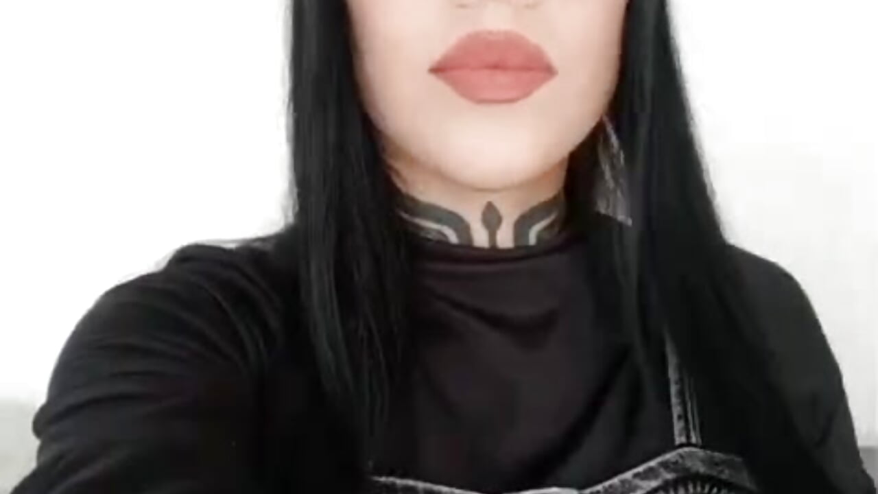 WhatsApp Video 2026-08-15 at 10,09,15 PM – видео вебкам-модели islan_rose