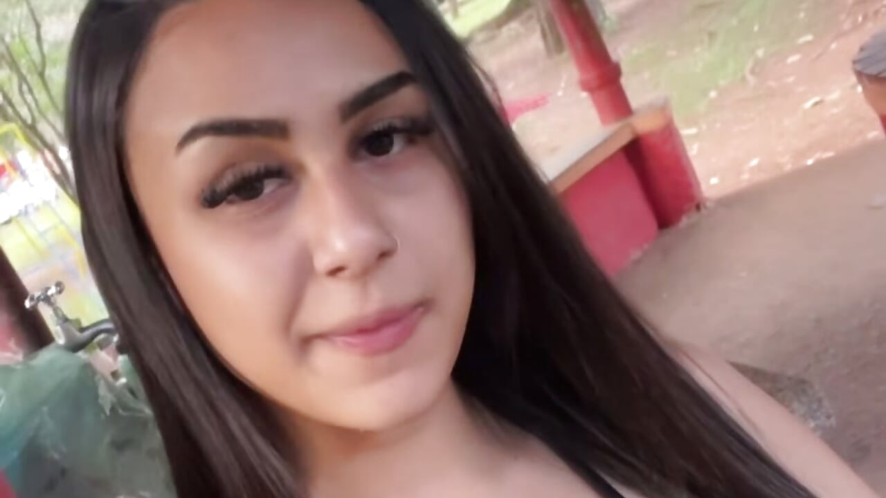 me - video by pinkpantheress8 cam model