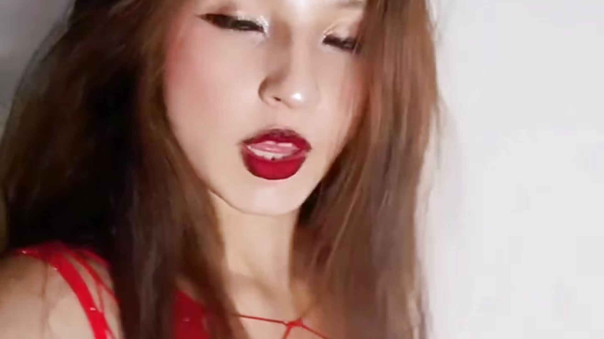 Sparkly Fishnet Ass View - video di sexy_paws modella di cam