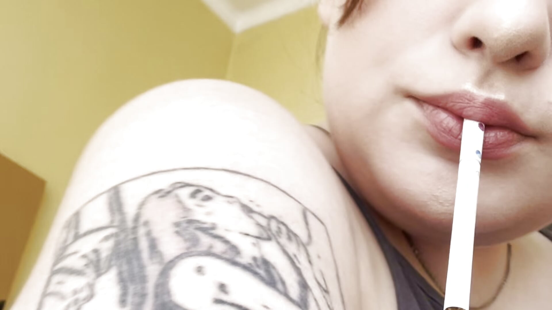 Tattoo - Vídeo de RussianFuck777, modelo de vídeos
