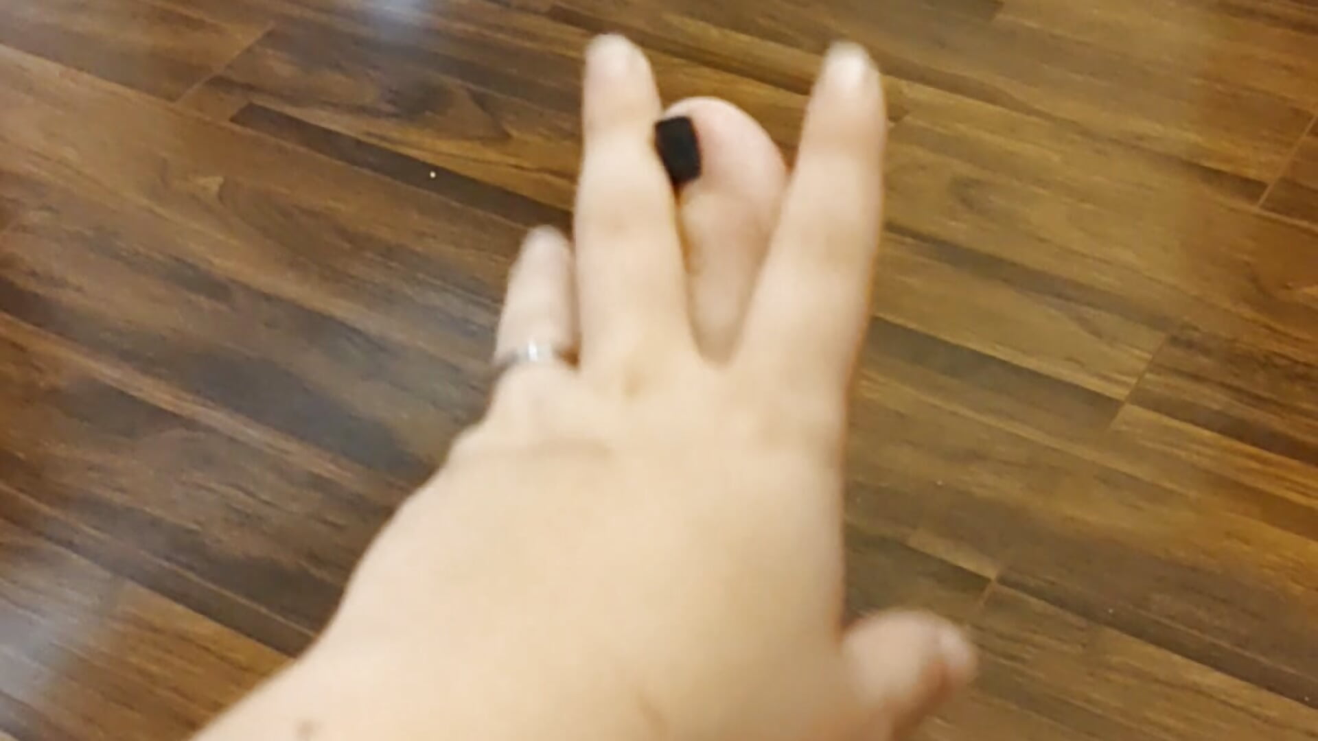 Footfetish humiliation – video af Becca-Van-Boa cam-model