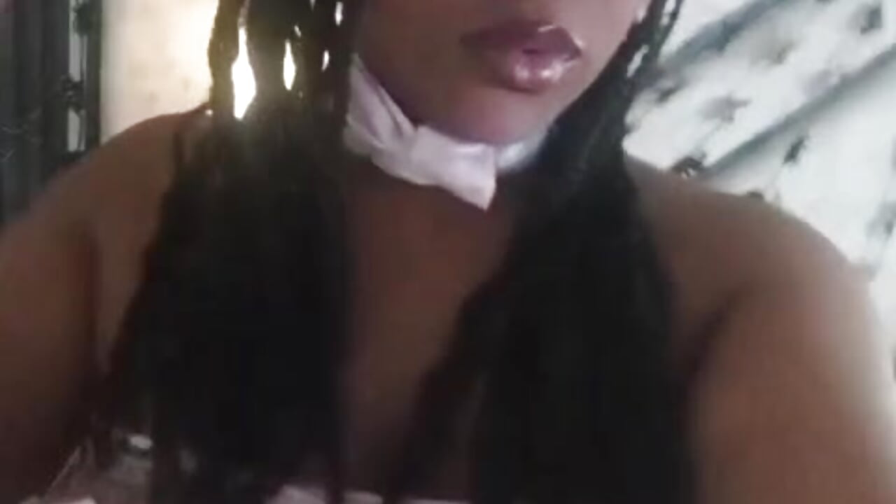 Play With My tits - video KiraClay kameramallilta