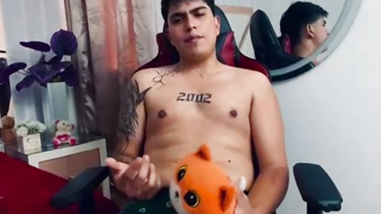 welcome to my room💖💗💦 - video by ThomasThunders cam model