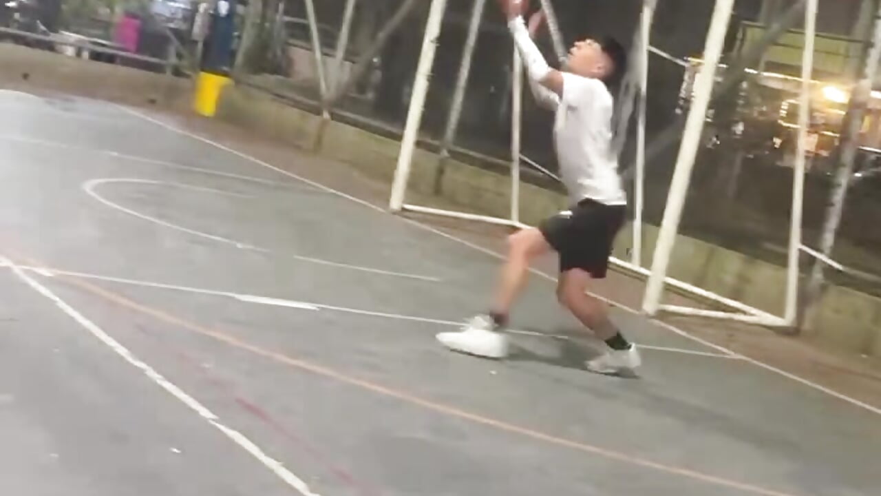Voley🏐 – video modela na kameri Cam1_Flix
