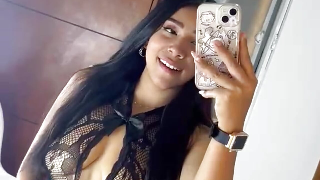 sexy and hot – video modela na kameri Taliaaa_Paris