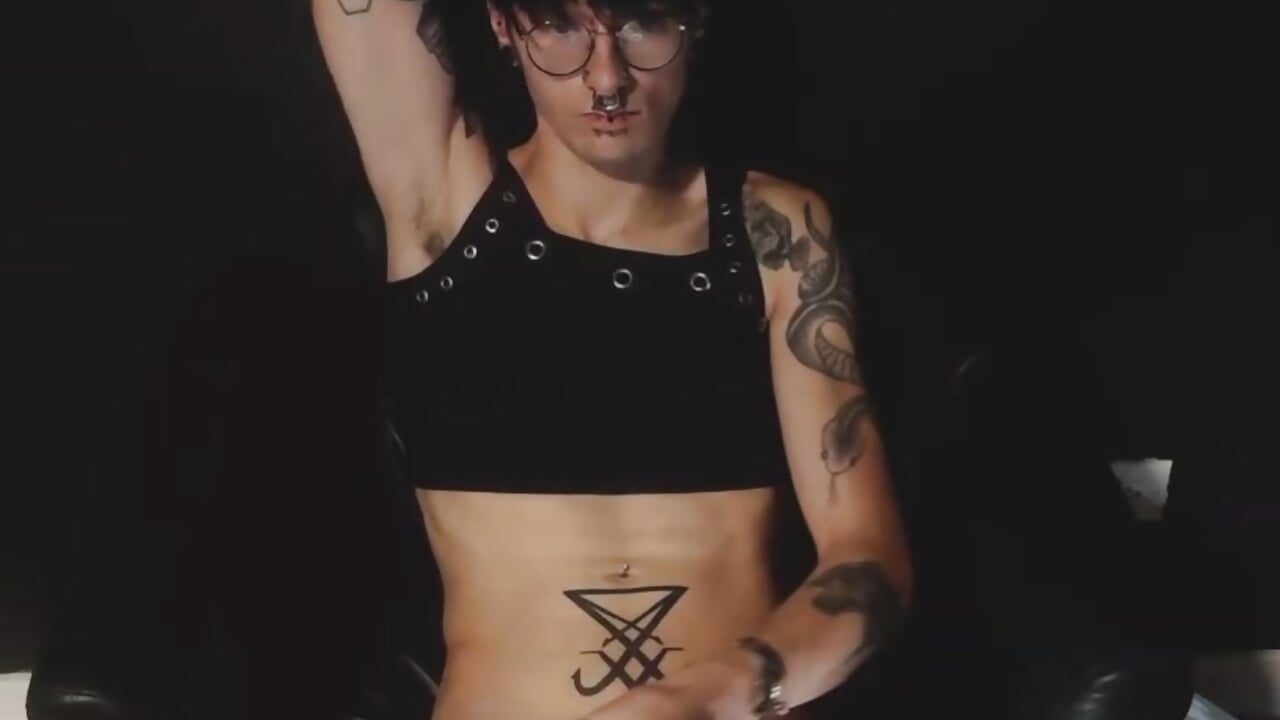 What you could see in my pvt sessions <3 - відео від вебкаммоделі GothSadist