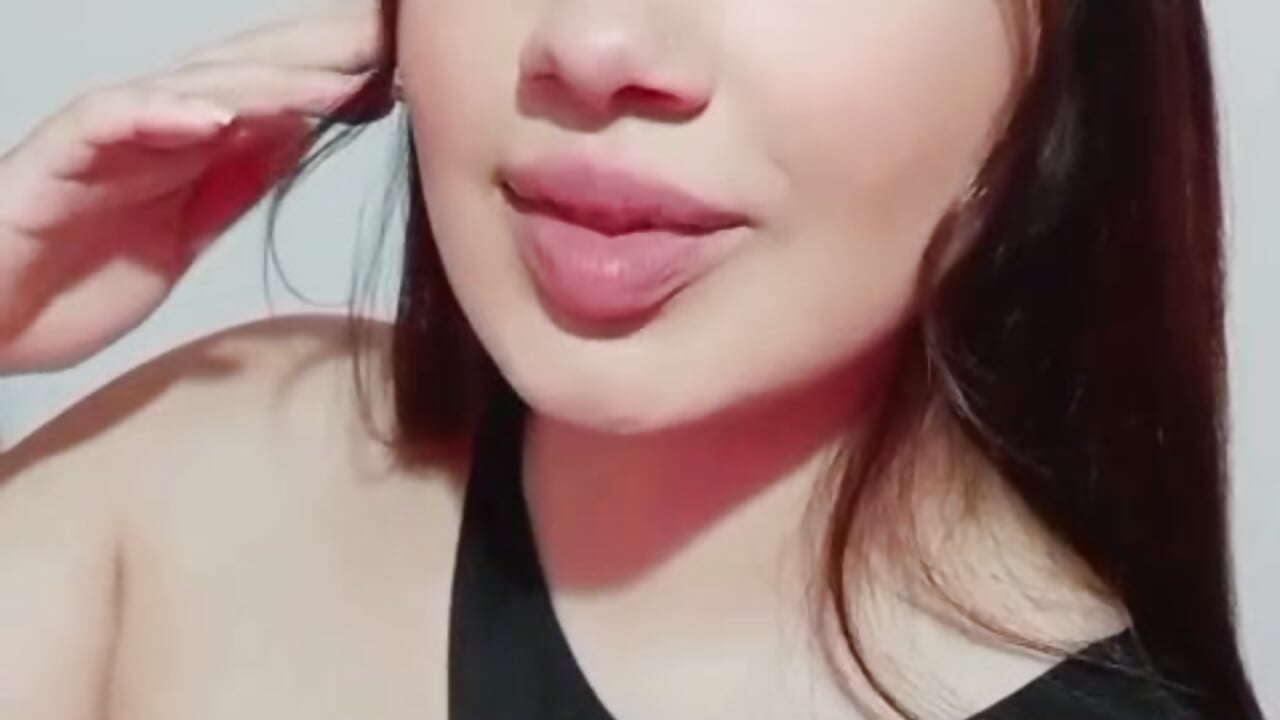 hi :3 - video by Emiily_clay