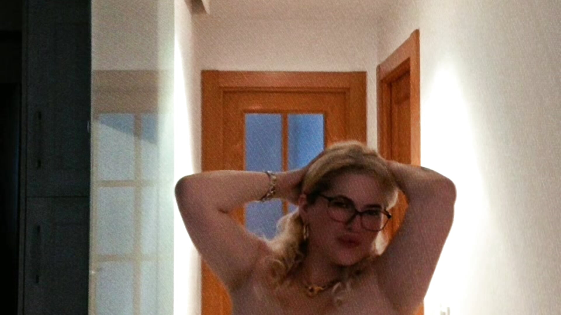 Dans - Video von blonda27 Cam-Model