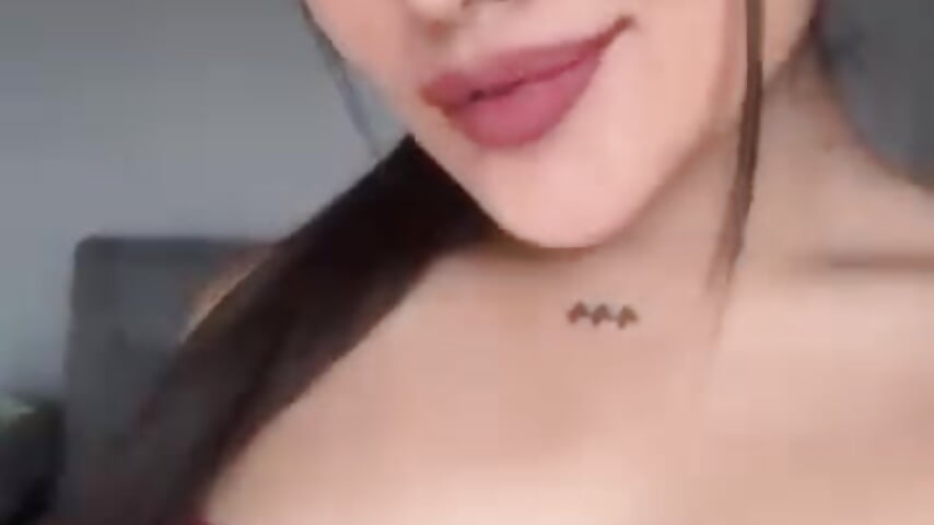 Look me ✨ - vidéo du modèle de showcams SaraAldridge