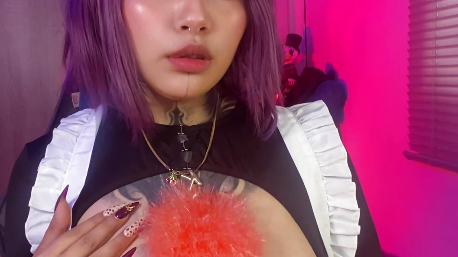 Can I clean you?... with my tongue 🤤 - video av This_is_Kath_ cam model