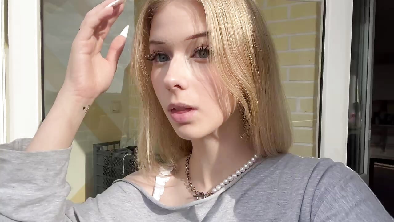 😽 – video od webkamerové modelky EmilyMint