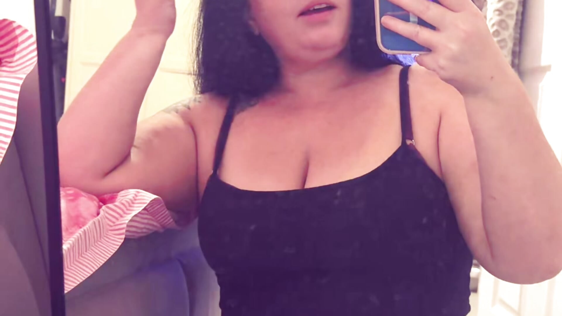 Flirty vid - video by UK_AubreyX cam model